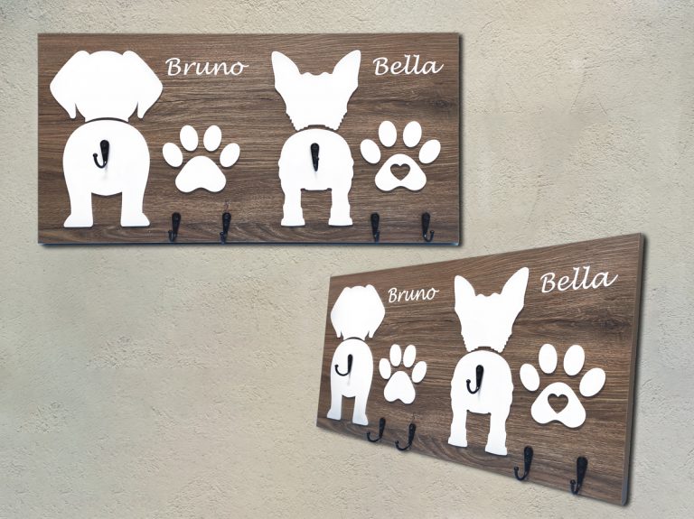 Dog leash hanger